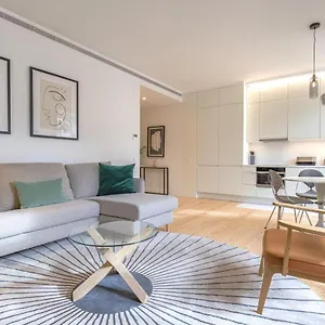 https://ando-living-douradores-townhouse.hotels-lisbon-portugal.com