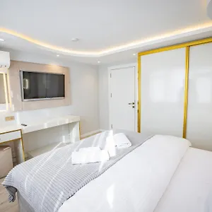 Istanbul Suite Апартаменты Стамбул